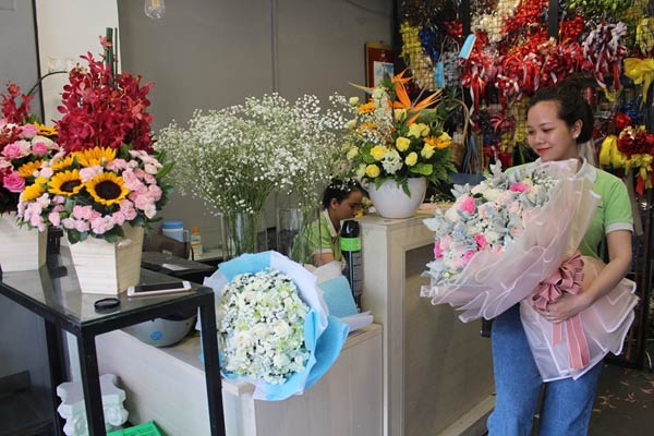 Mẫu Hoa chúc mừng sinh nhật mẹ đẹp và ý nghĩa tại shop hoa tươi thái bình